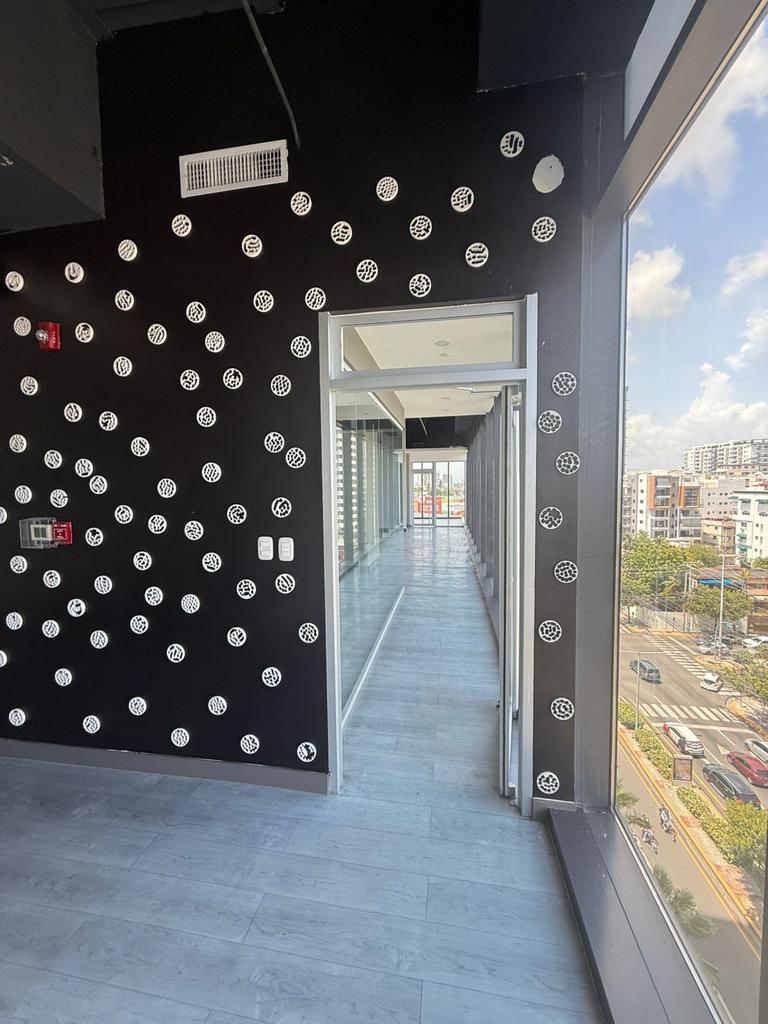 Oficinas alquiler Bella Vista Downtown Santo Domingo
