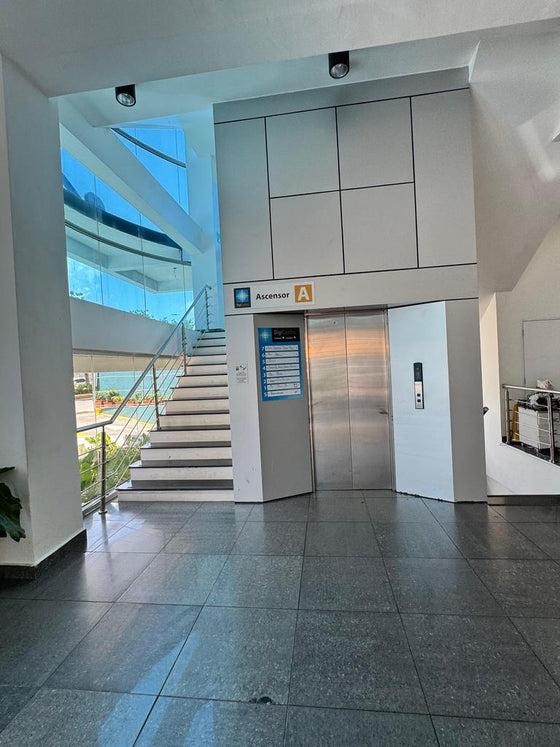 Oficina alquiler Bella Vista Santo Domingo