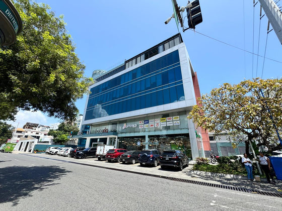 Oficina alquiler Bella Vista Santo Domingo